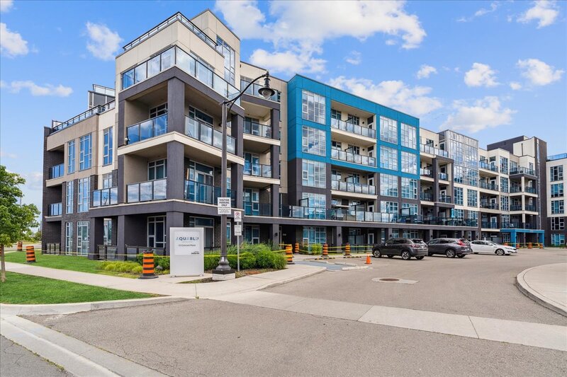 #204-10 Concord Pl